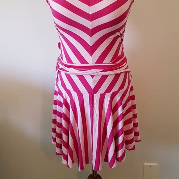 Made in USA 🇺🇲 | GUESS Pink Chevron Stripe Tube Dress (XS) - Picture 2 of 7